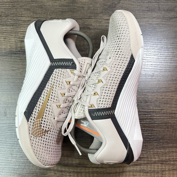 metcon 6 light orewood brown